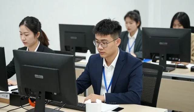 绩效管理咨询让施工现场应用更加便捷
